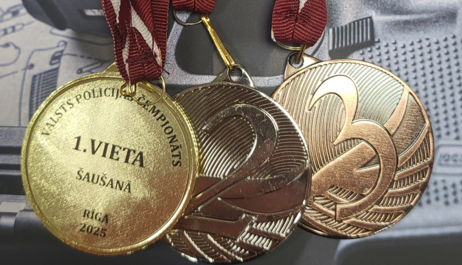 Valsts policijas čempionāta sacensībās šaušanā. Zelta, sudraba un bronzas medaļa